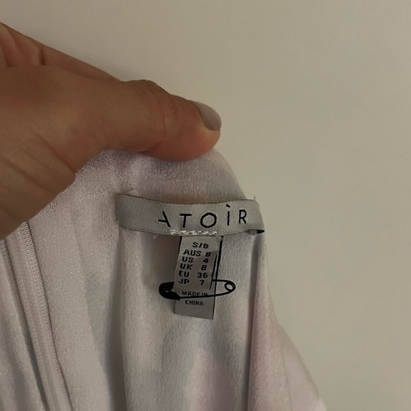 Revolve- Never Used - Picture 2 of 2